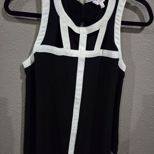 Candie's Black and White Geometric Sleeveless Blouse